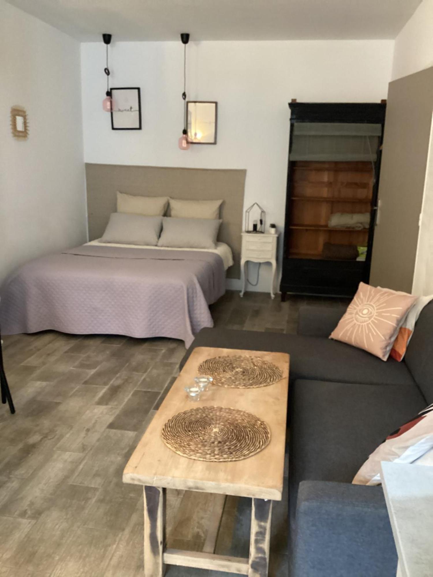 L'Appartement De Gaston เลส์ซาแบล็ตส์ ภายนอก รูปภาพ